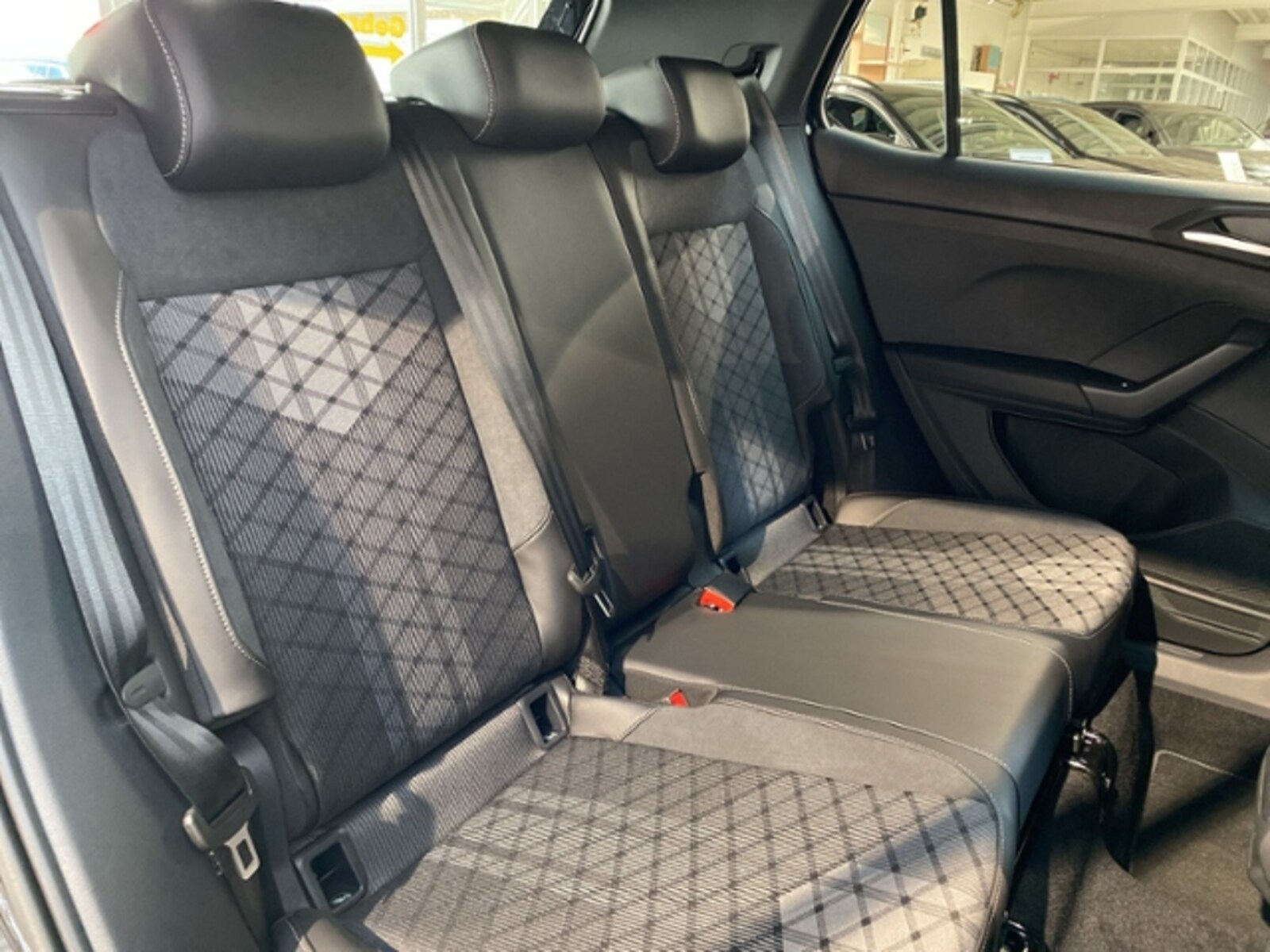 Volkswagen T-Cross – Bild 18