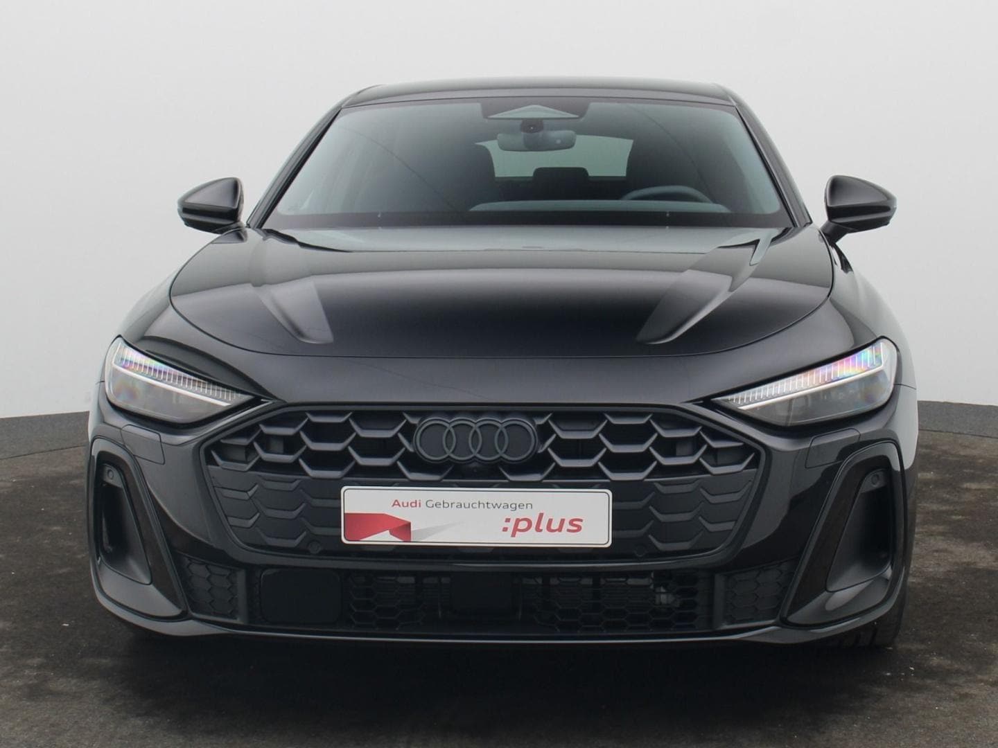 Bild über Audi A5 Limousine e-hybrid e-hybrid quattro 220 kW S tronic - für weitere Informationen kontaktieren Sie den Audi Partner