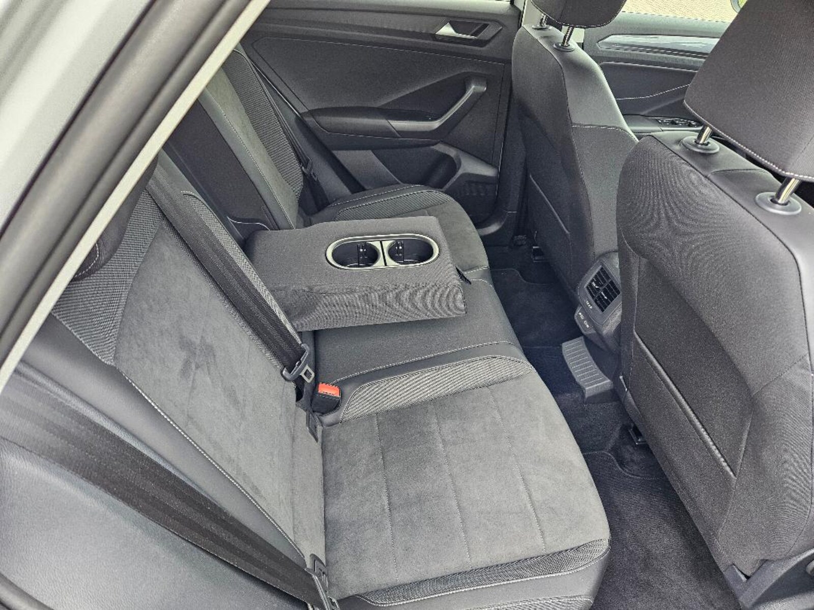 Volkswagen T-Roc – Bild 7