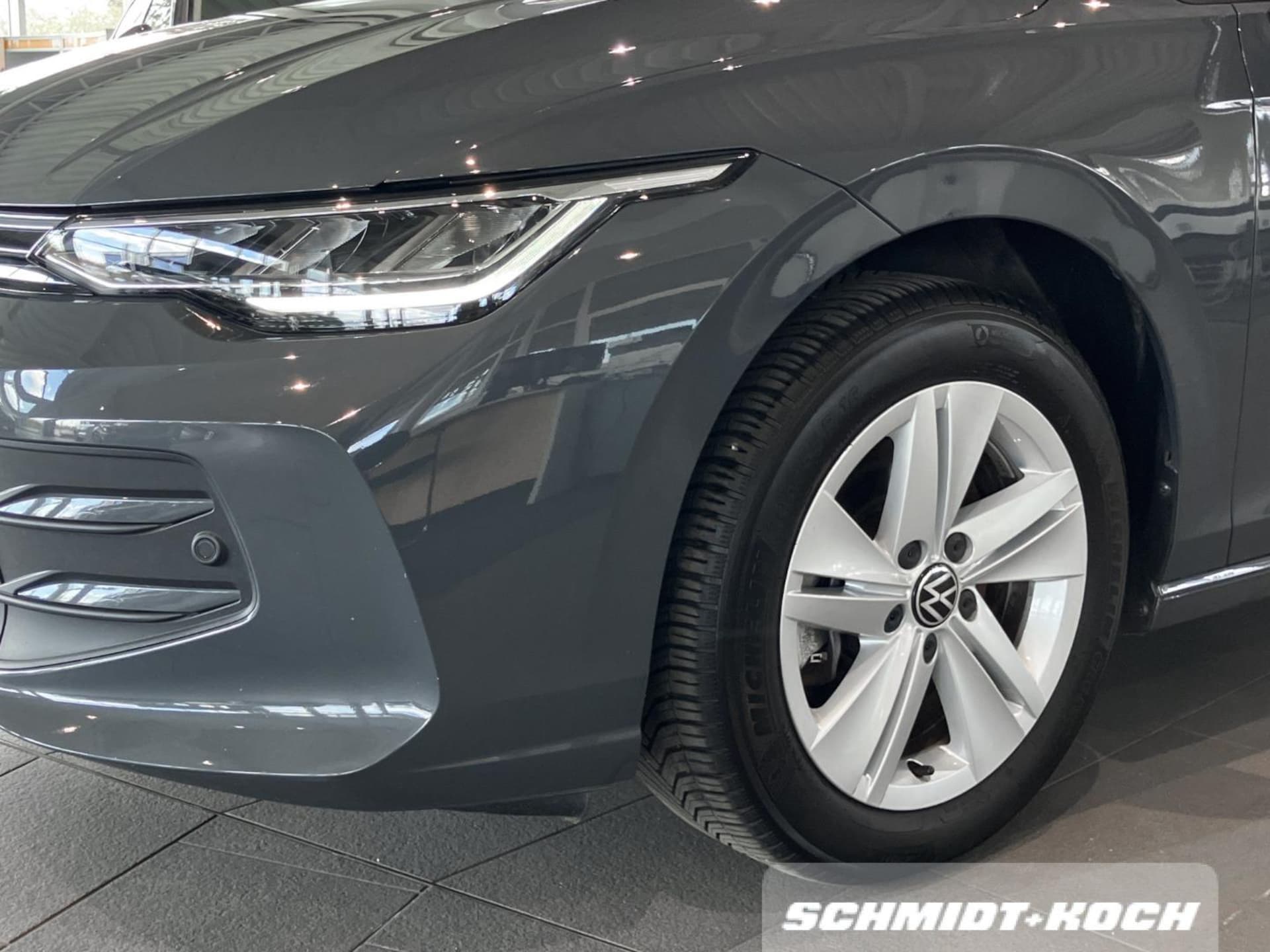 Volkswagen Golf Variant Life