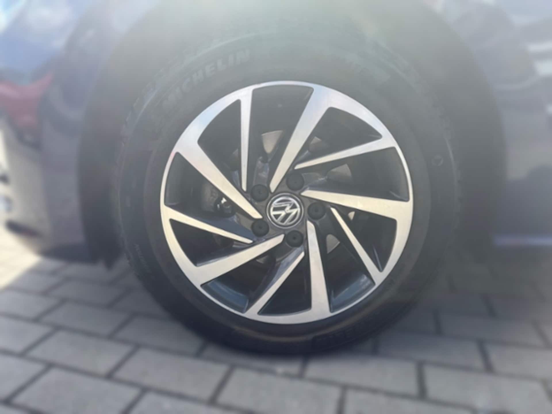 Volkswagen Golf Sportsvan SOUND