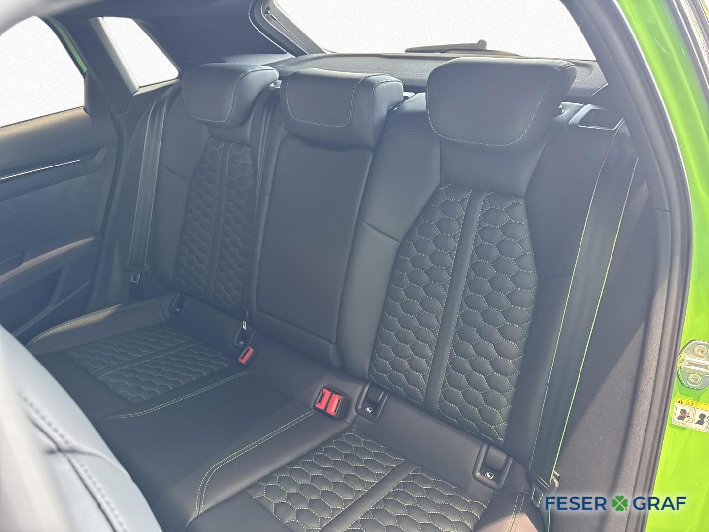 Bild über Audi RS 3 Sportback TFSI quattro 294 kW S tronic - für weitere Informationen kontaktieren Sie den Audi Partner