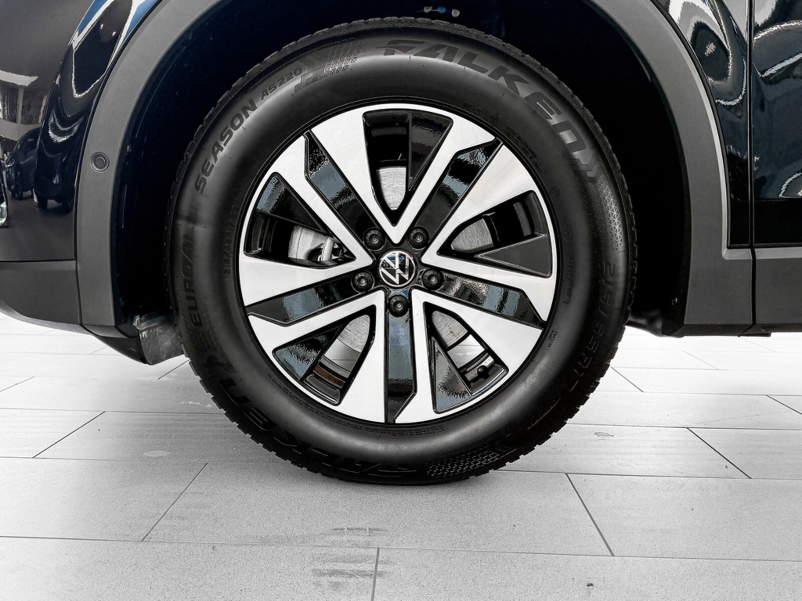 Volkswagen Tiguan – Bild 4
