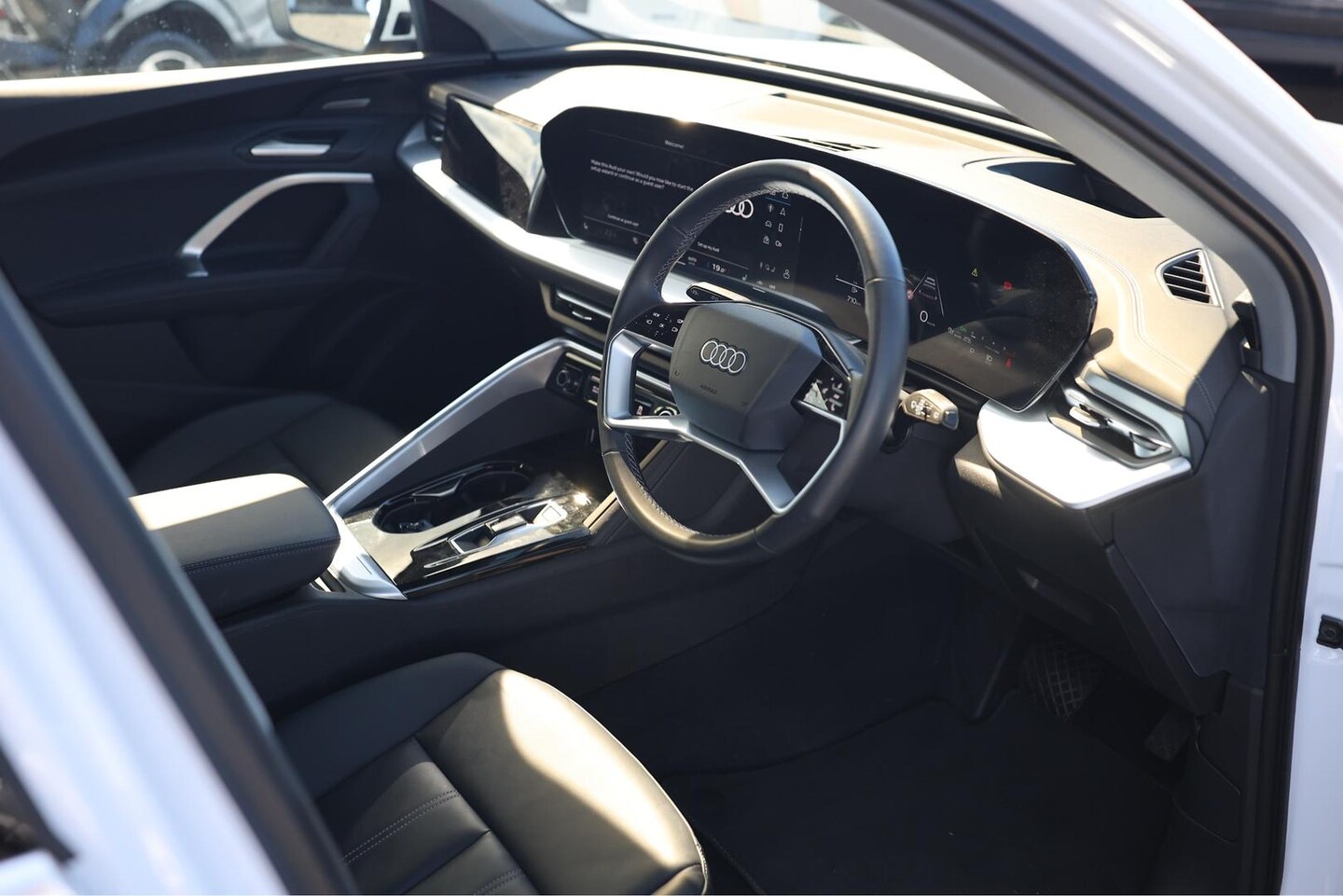 Image about Audi Q5 SUV TFSI 150 kW