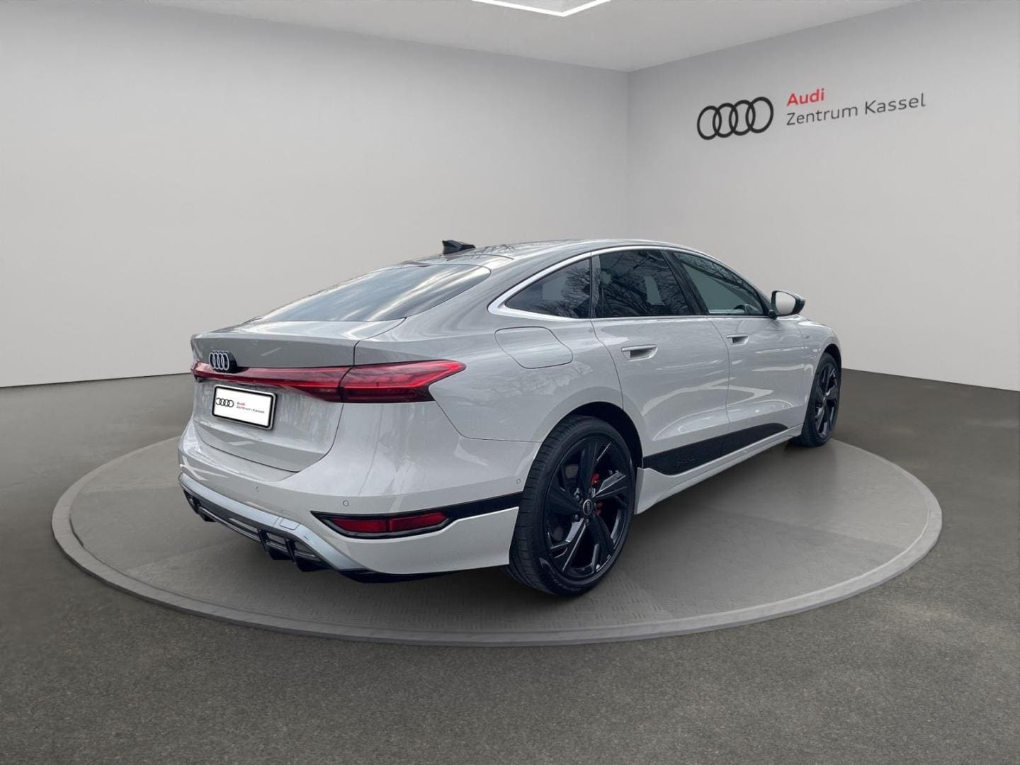 Bild über Audi A6 Sportback e-tron e-tron - für weitere Informationen kontaktieren Sie den Audi Partner