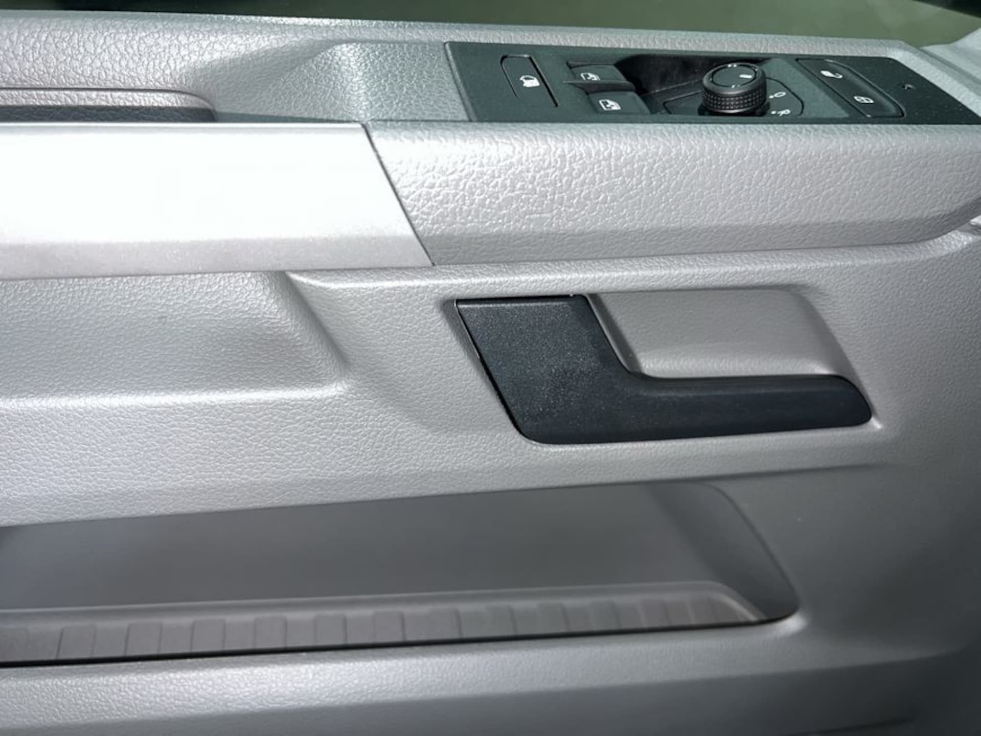 Volkswagen T6.1 Transporter Kasten kurzer Radstand