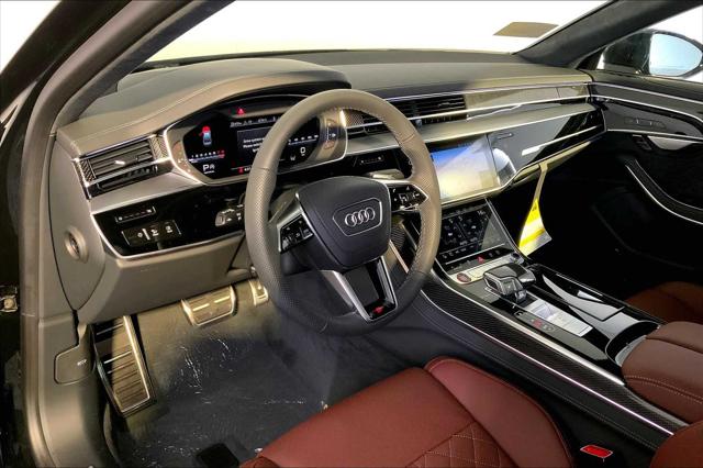 2025 Audi S8 Base - Photo 8