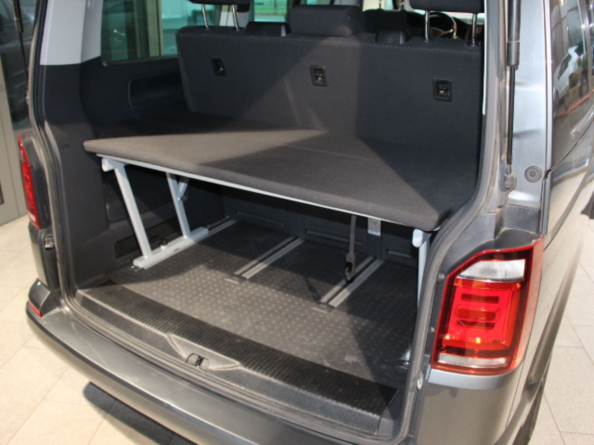 Volkswagen T6 California Beach
