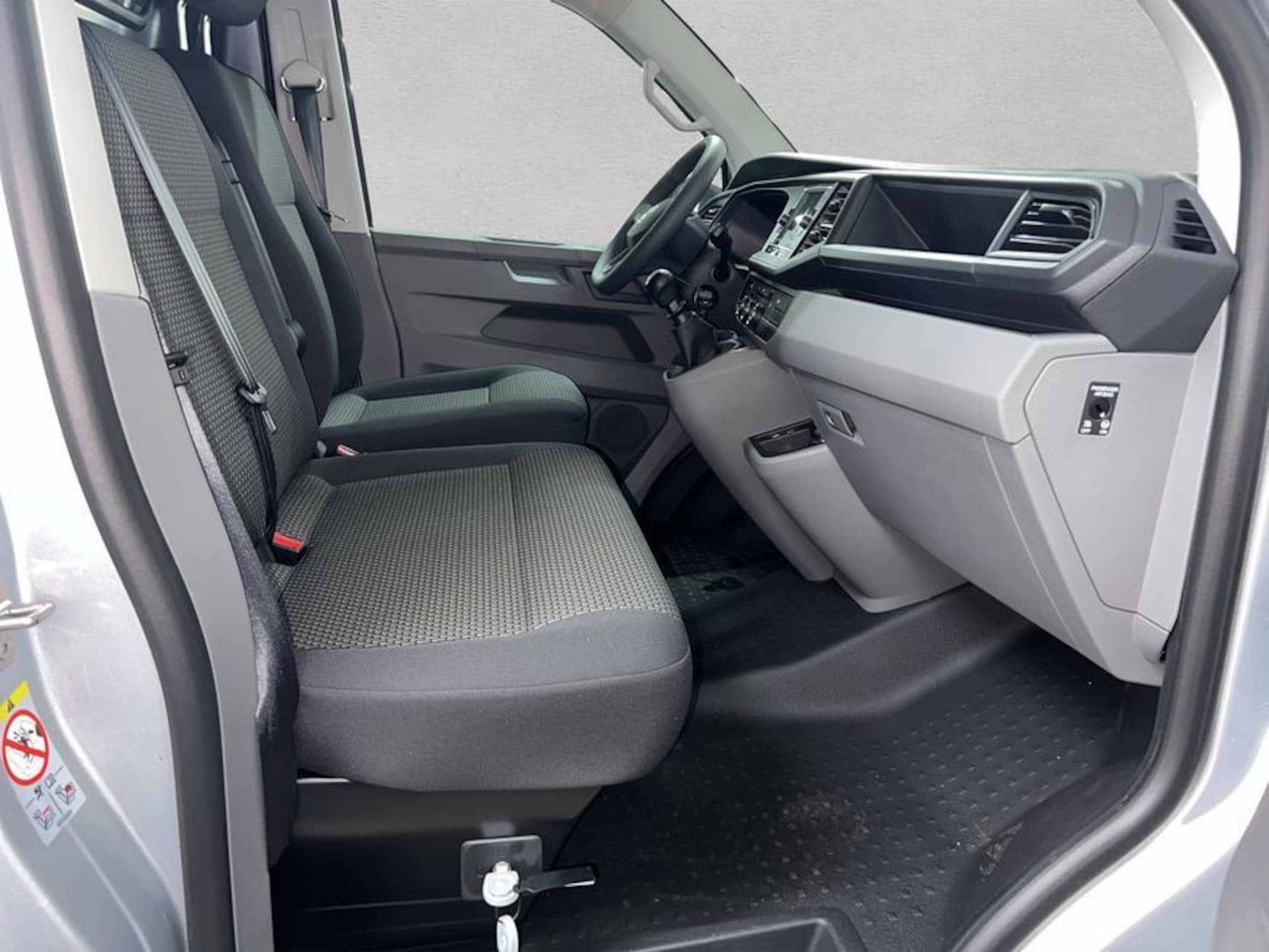 Volkswagen T6.1 Transporter Kasten kurzer Radstand