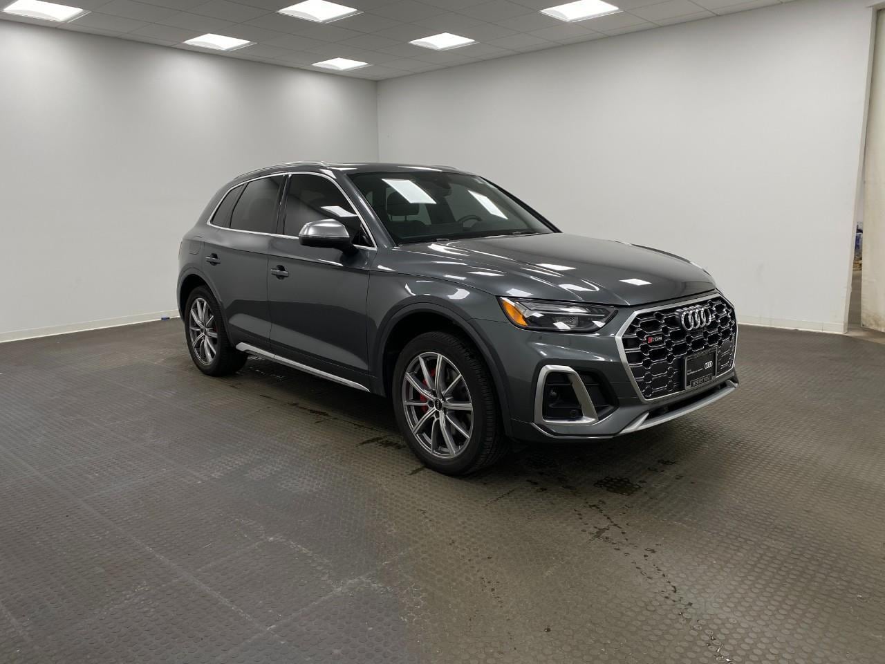 2025 Audi SQ5 Premium Plus quattro's photo