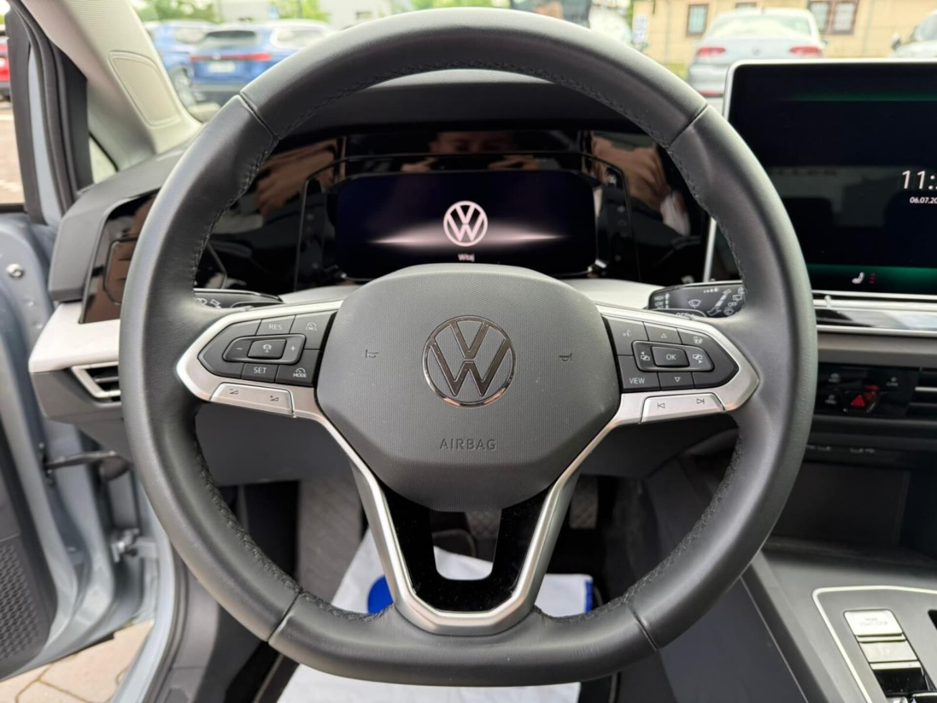 Volkswagen Golf Life