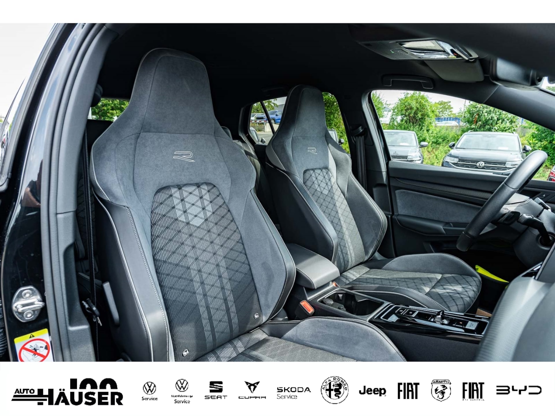 Volkswagen Golf R-Line