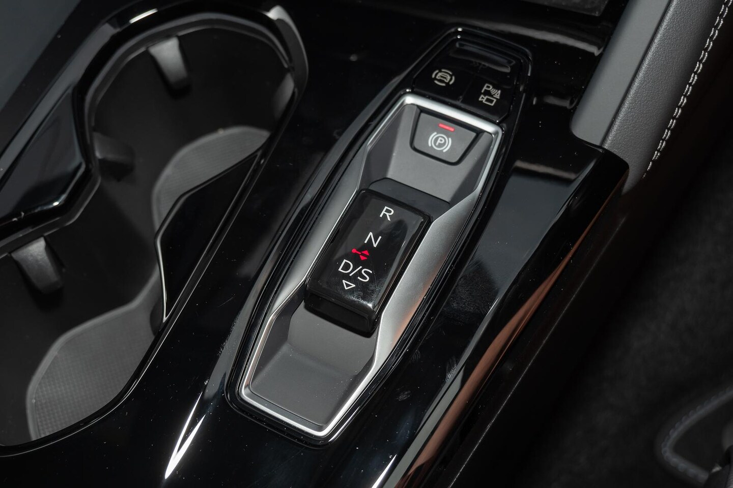 Image about Audi Q5 SUV e-hybrid quattro S tronic