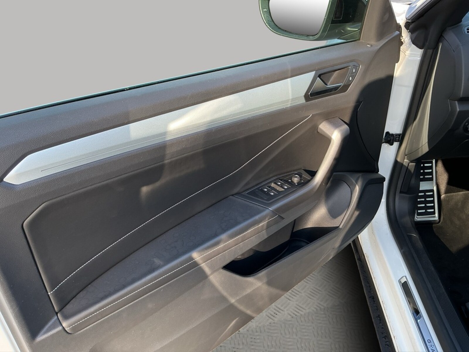 Volkswagen T-Roc Cabriolet – Bild 10