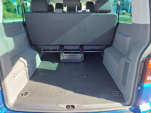 Volkswagen T6.1 Caravelle larger