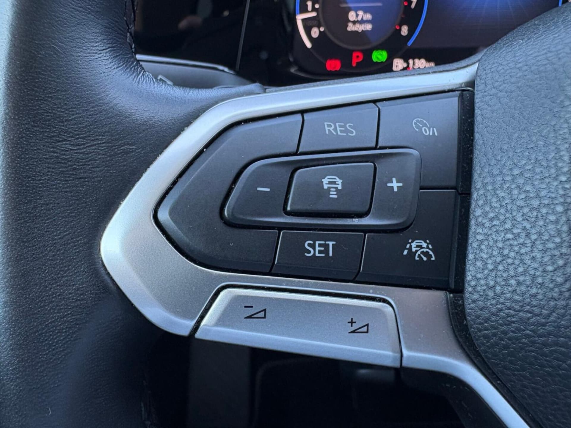 Volkswagen Golf Style