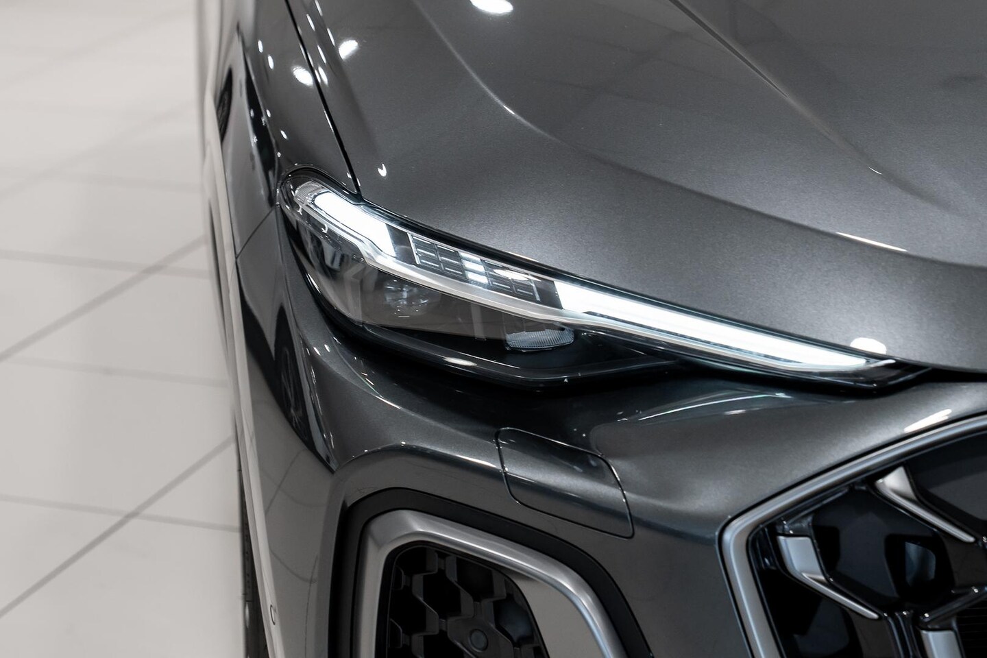 Image about Audi Q5 SUV TDI quattro 150 kW