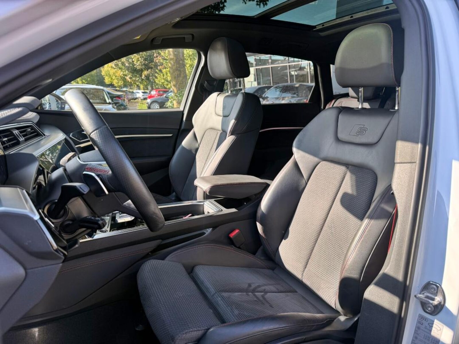 Audi Q8 e-tron – Bild 11