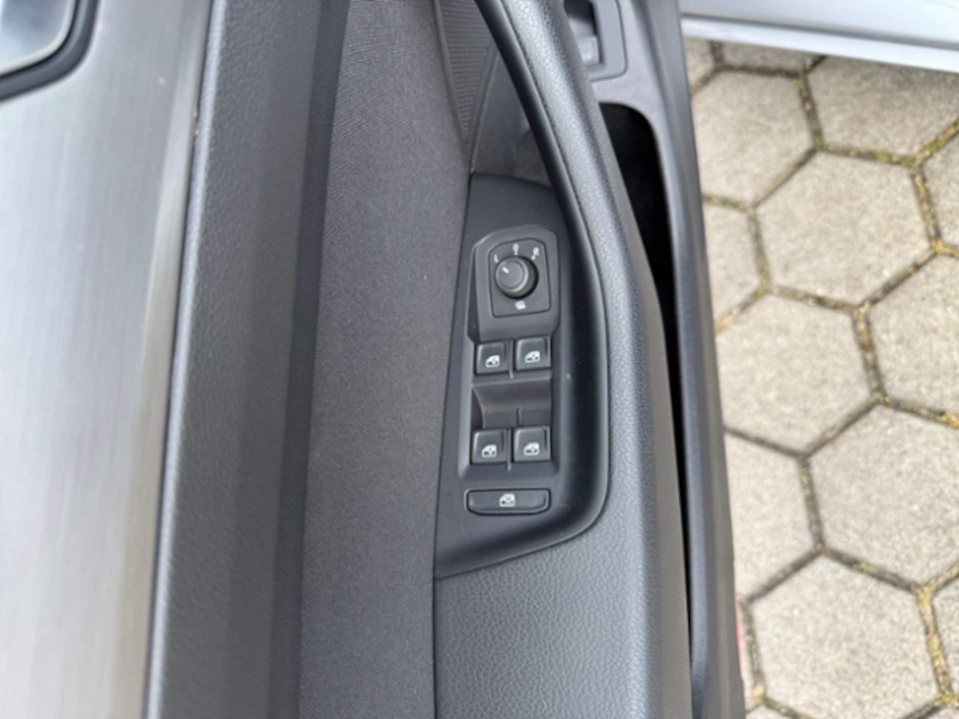 Volkswagen Passat Variant Conceptline