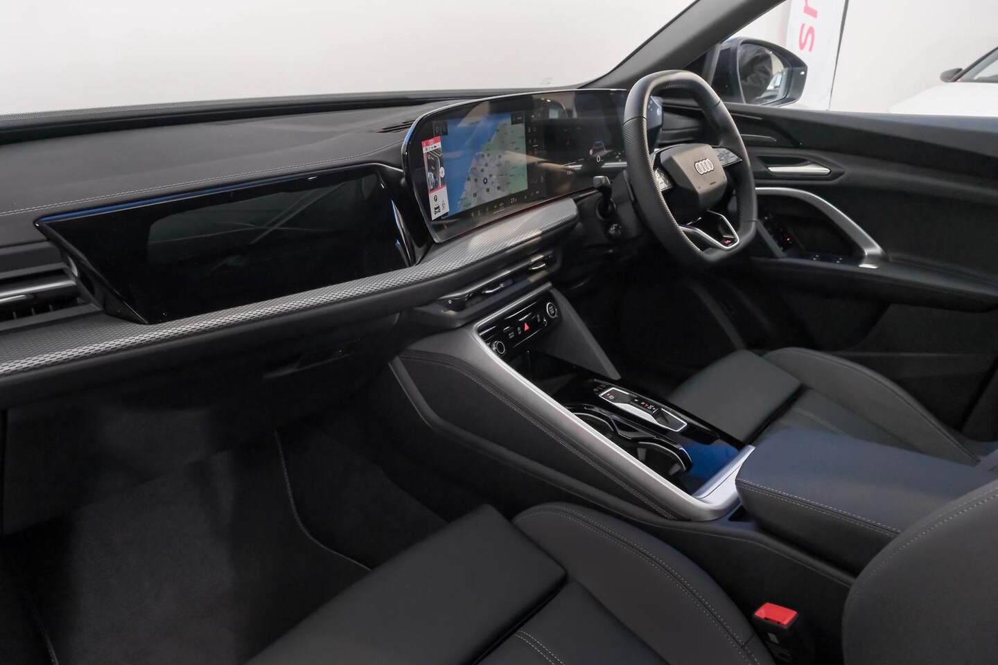 Image about Audi Q5 SUV TFSI quattro 200 kW sport