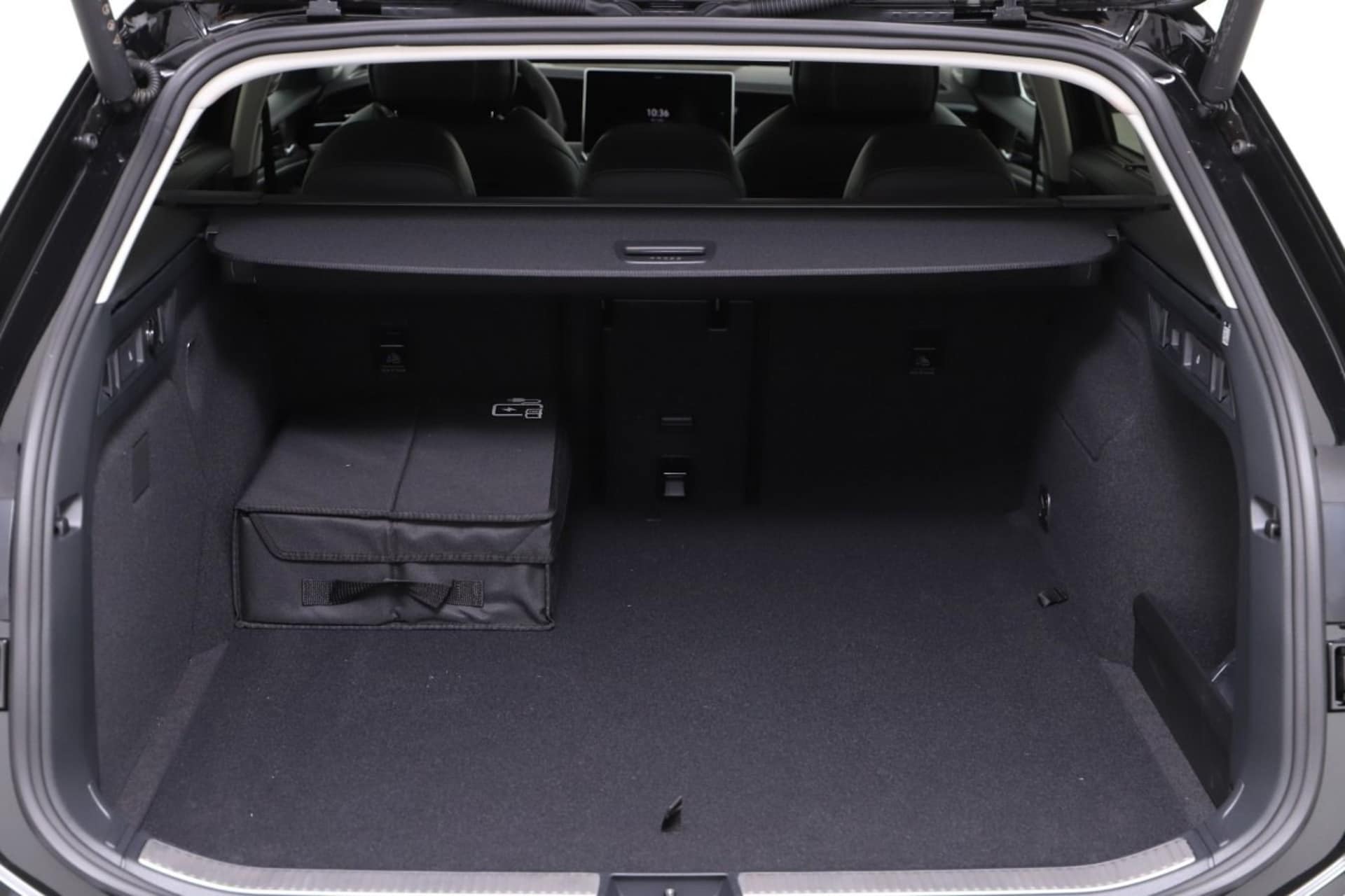 Volkswagen Passat Elegance