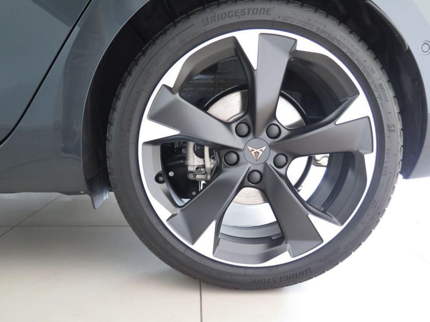 CUPRA Leon León 1.5 TSI e-Hybrid DSG 150 kW (204 CV) — photo 8