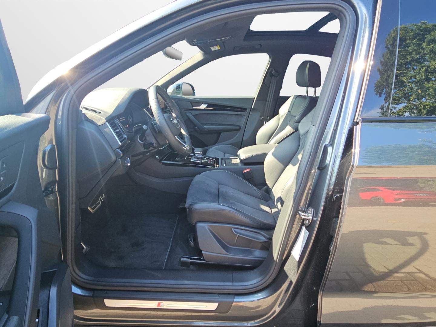 Bild über Audi Q5 Sportback 40 TDI quattro S tronic - für weitere Informationen kontaktieren Sie den Audi Partner