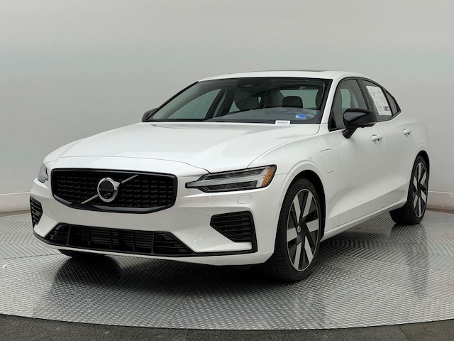 2024 Volvo S60 Recharge Plug-In Hybrid
