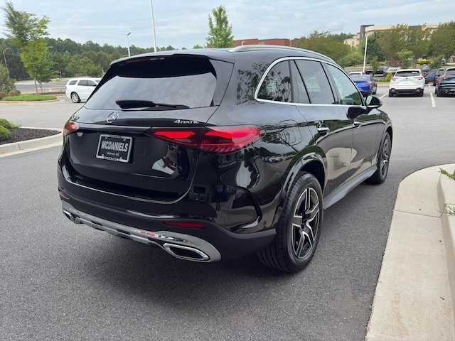 2025 Mercedes-Benz GLC 300