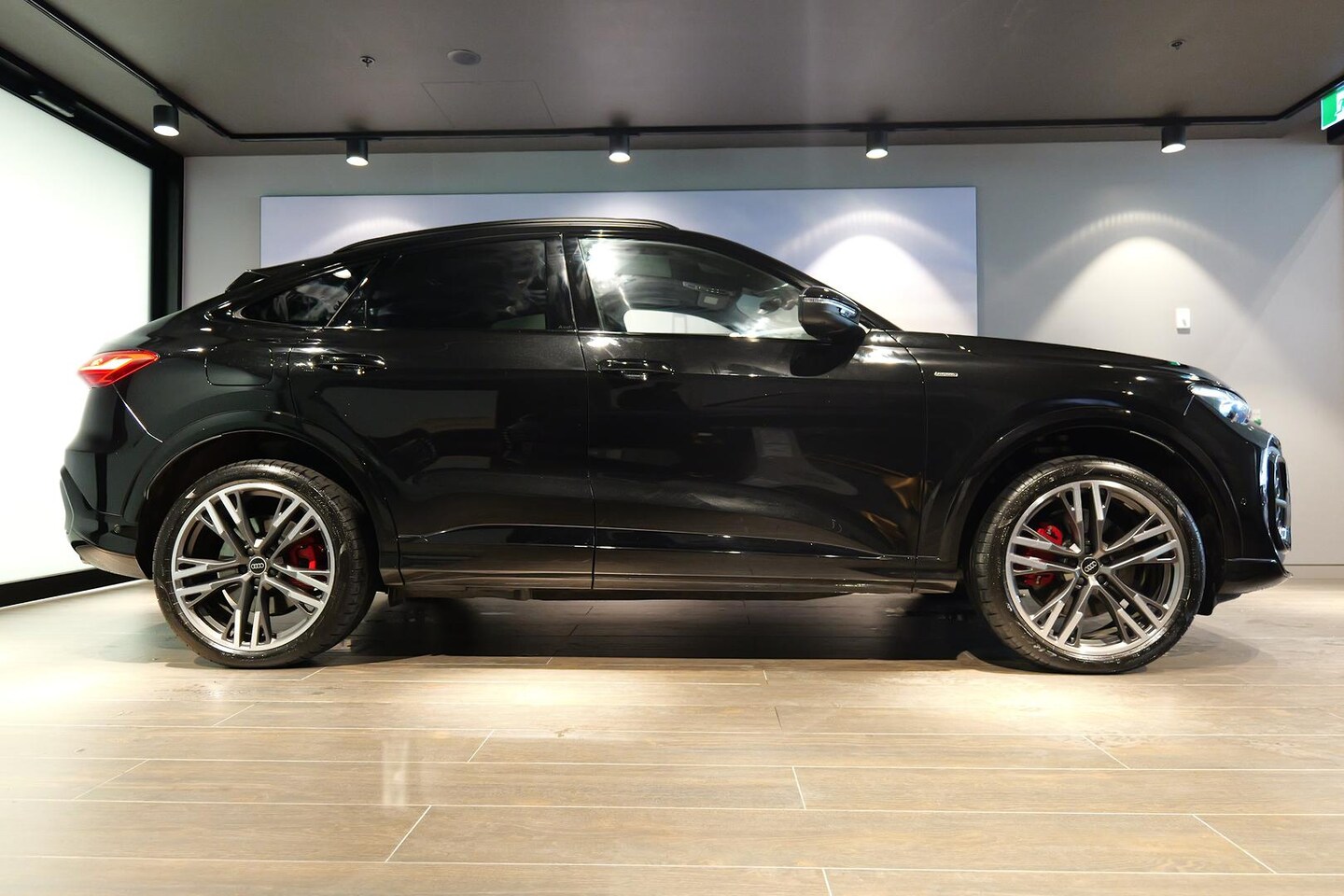 Image about Audi Q5 Sportback e-hybrid quattro S tronic