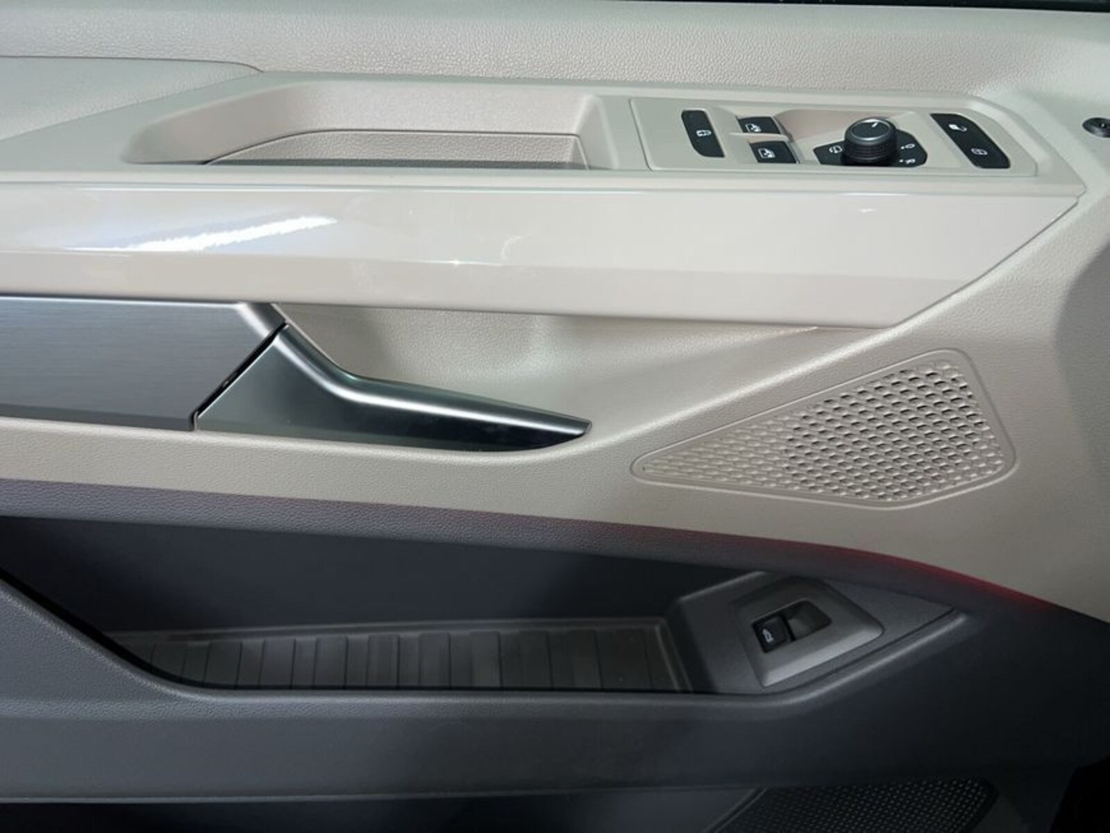 Volkswagen Multivan – Bild 17