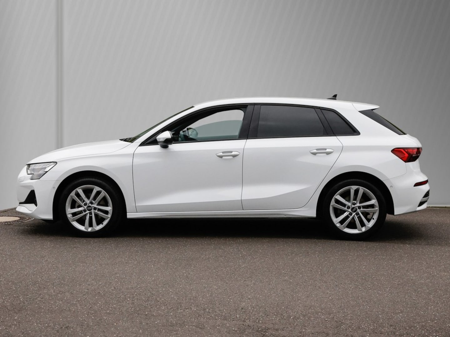 Bild über Audi A3 Sportback TFSI 110 kW S tronic - für weitere Informationen kontaktieren Sie den Audi Partner