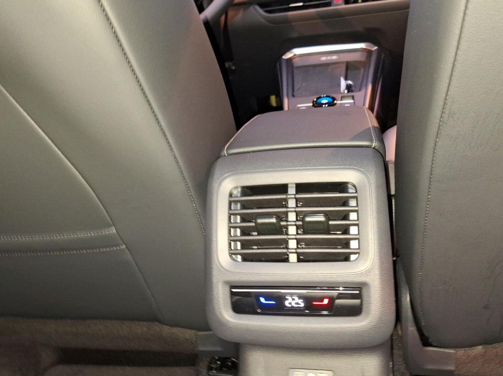 Volkswagen T-Roc – Bild 11