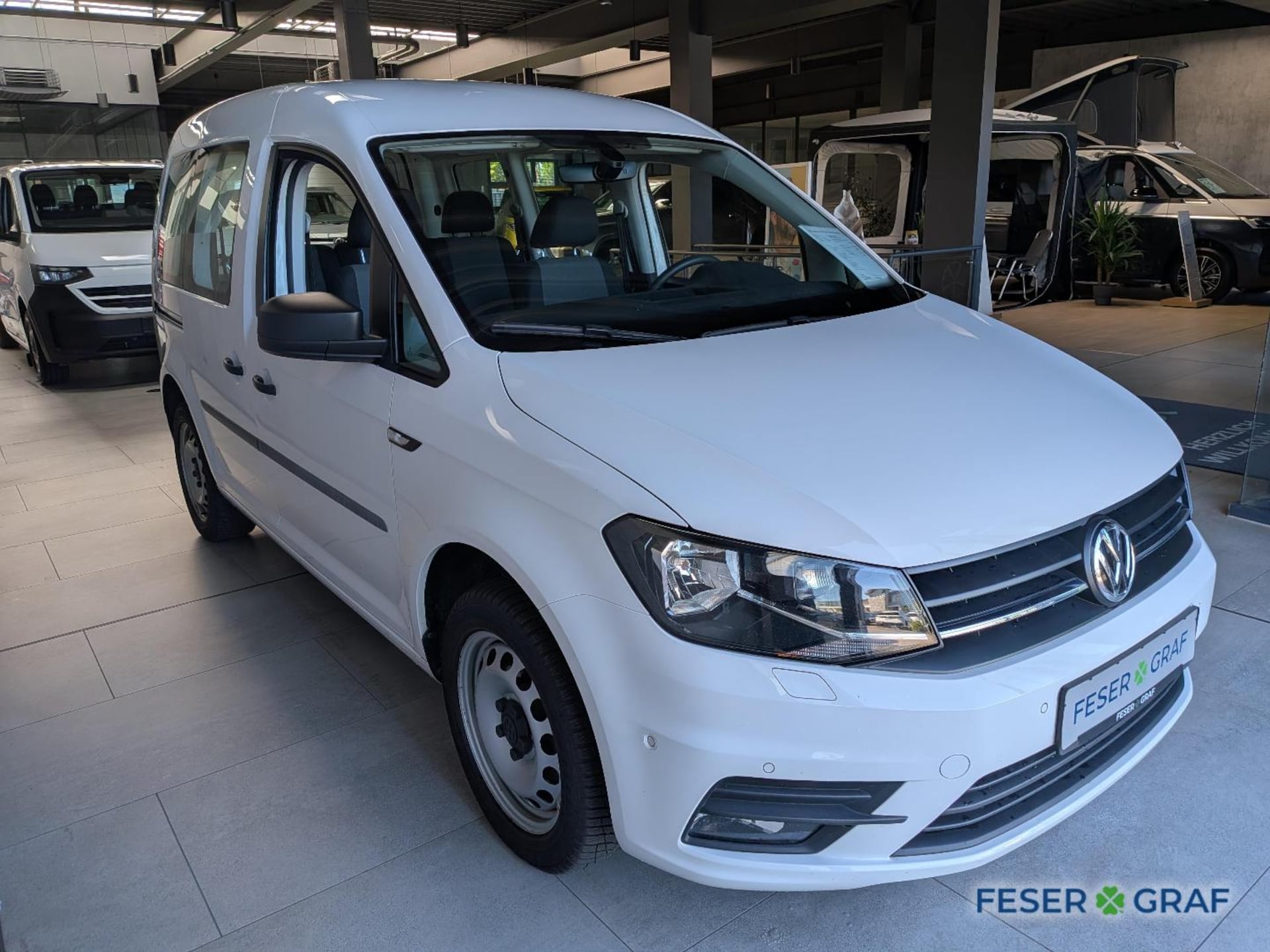 Volkswagen Caddy Kombi Basis-Modell