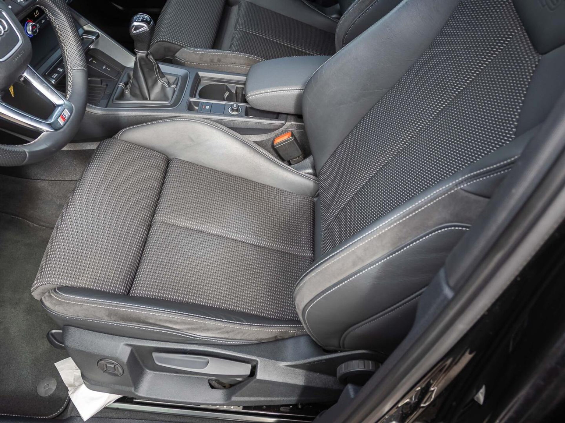 Audi Q3 Sportback S line