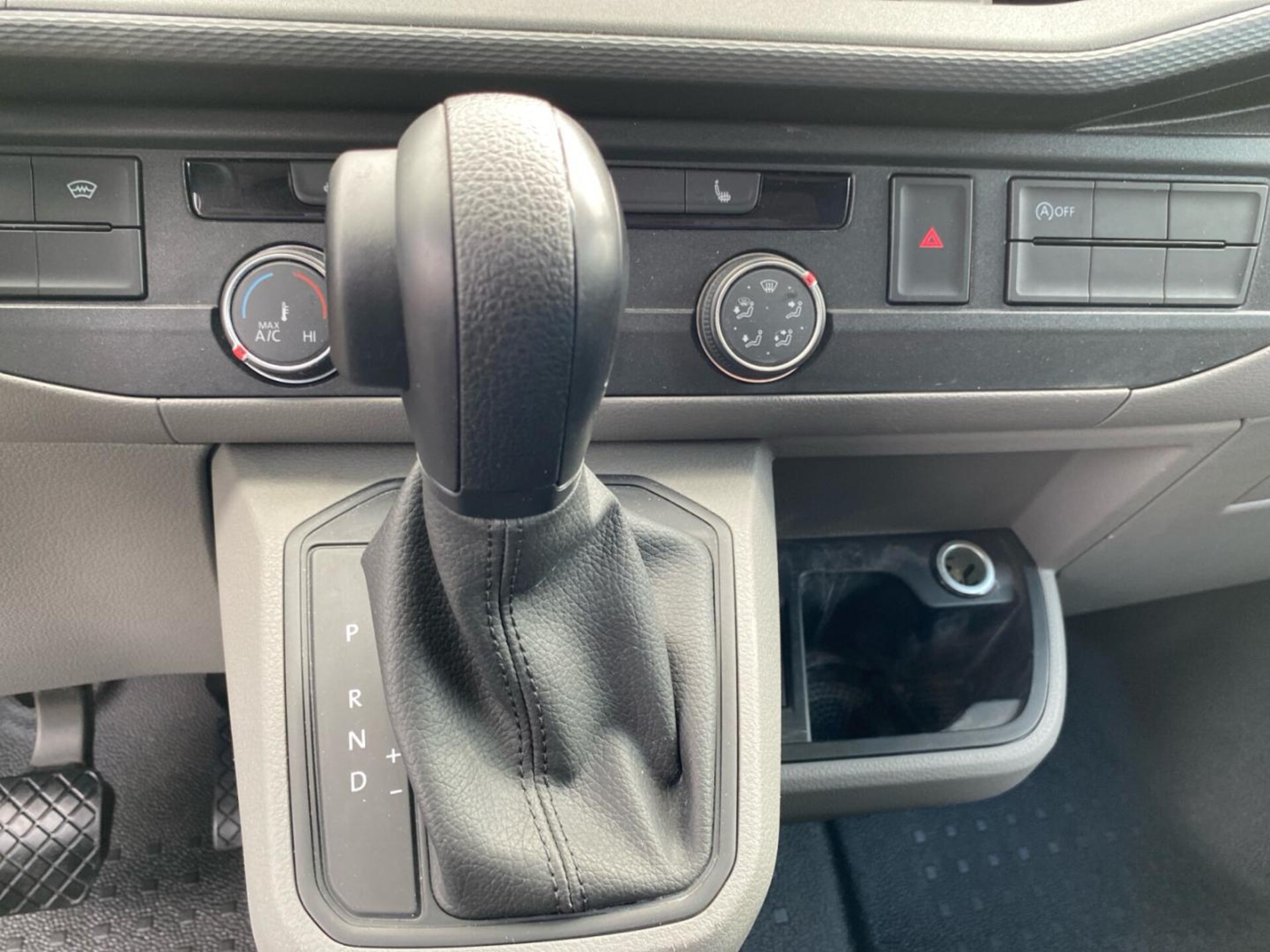 Volkswagen T6.1 Transporter Kasten kurzer Radstand