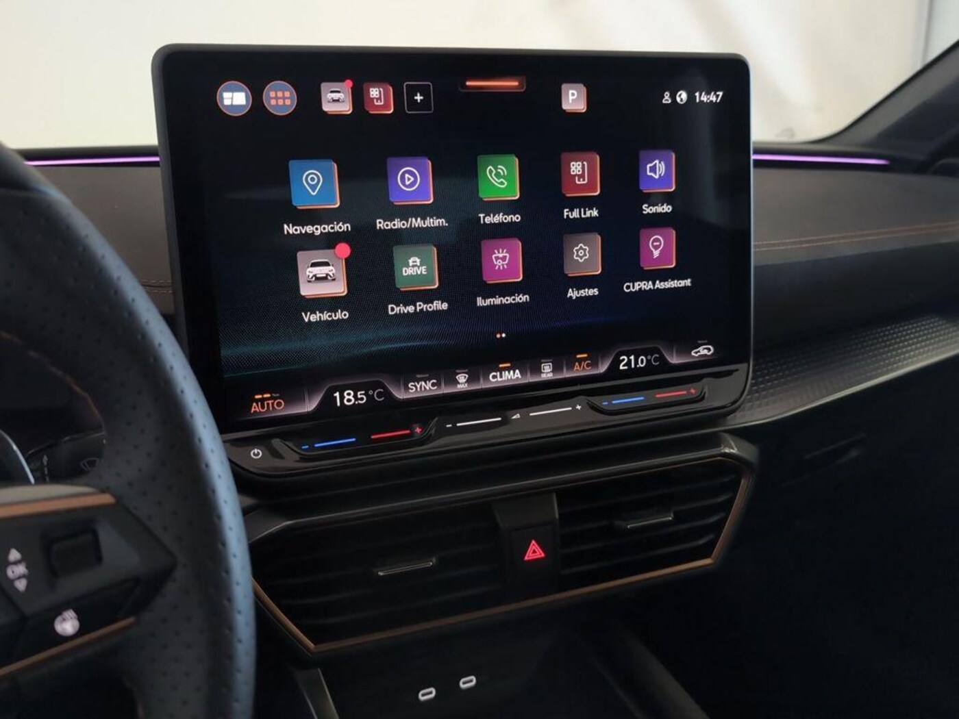CUPRA Leon León 1.5 eTSI DSG 110 kW (150 CV) — photo 18
