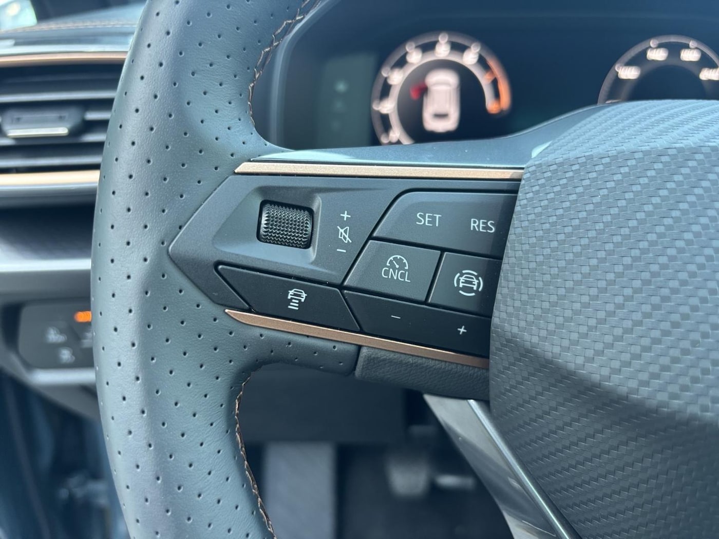 CUPRA Leon Sportstourer 1.5 TSI 110 kW (150 CV) — photo 9