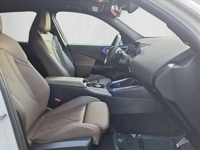 2026 BMW X3 30 - Photo 21
