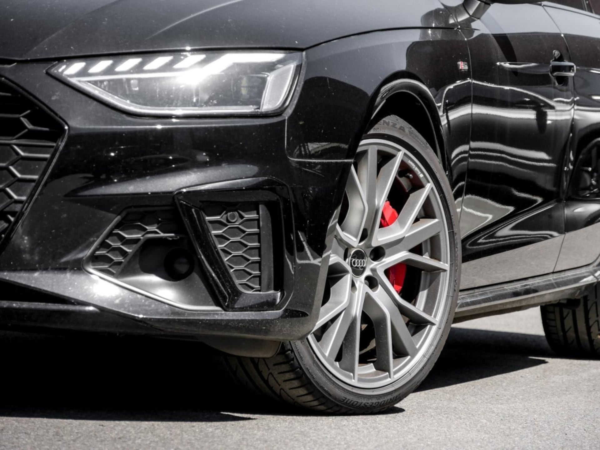 Audi A4 Avant S line