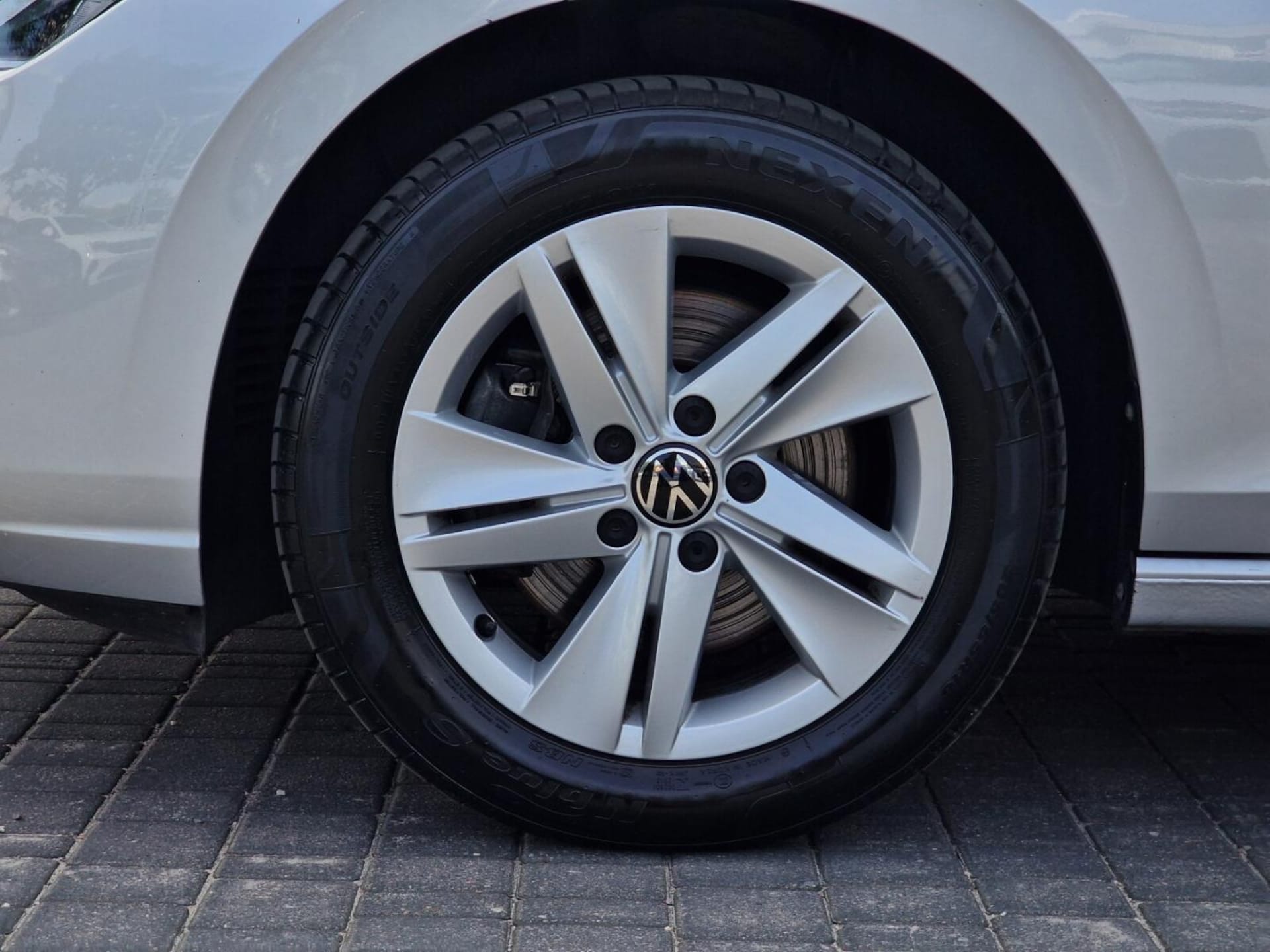 Volkswagen Golf Variant Life