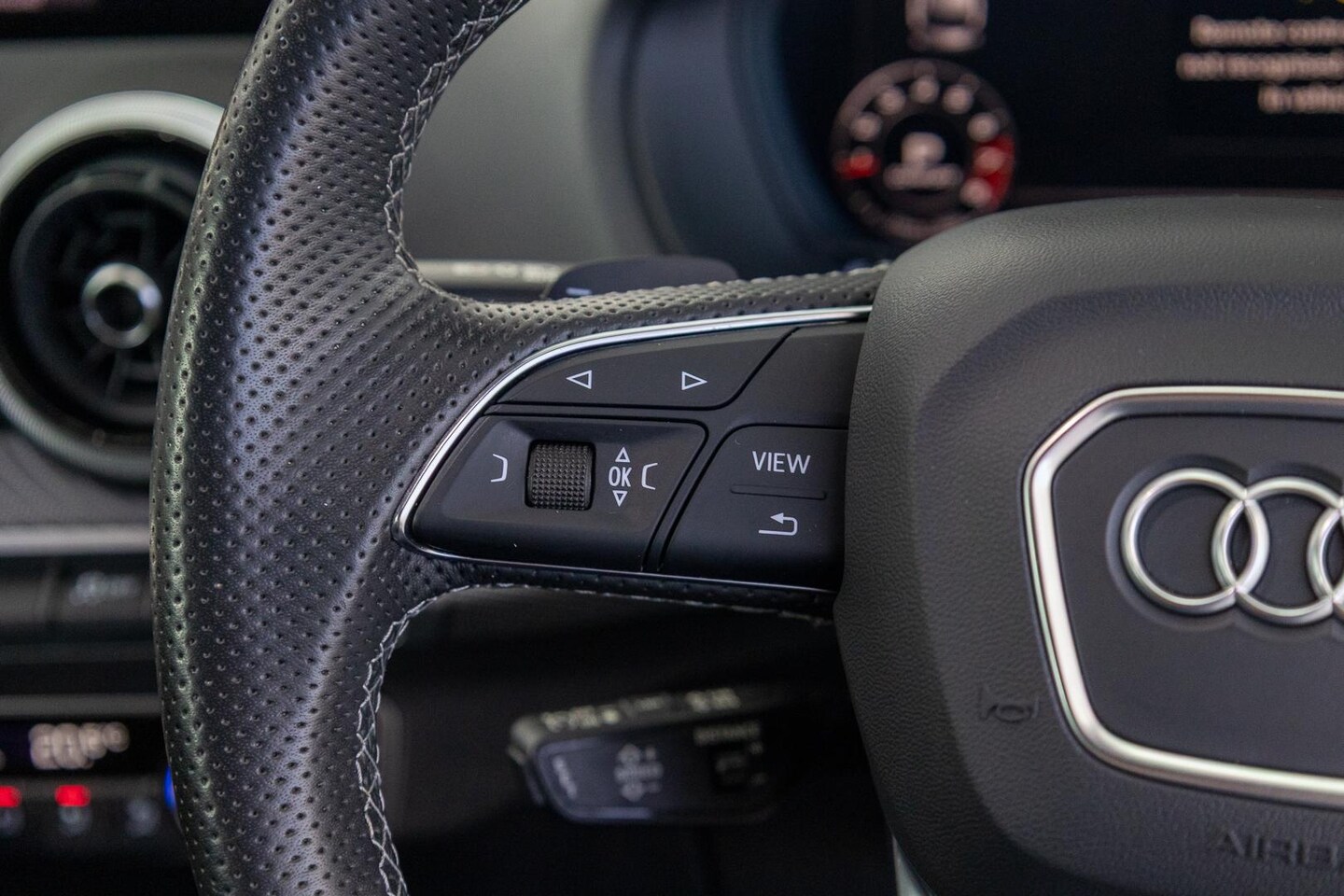 Image about Audi SQ2 TFSI quattro S tronic