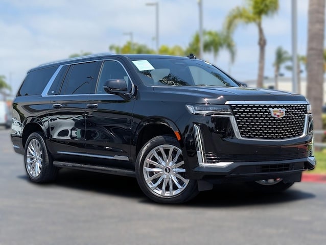 Photo of 2023 Cadillac Escalade ESV
