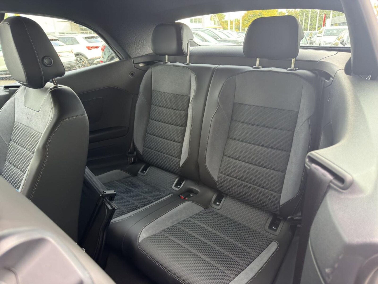 Volkswagen T-Roc Cabriolet – Bild 16