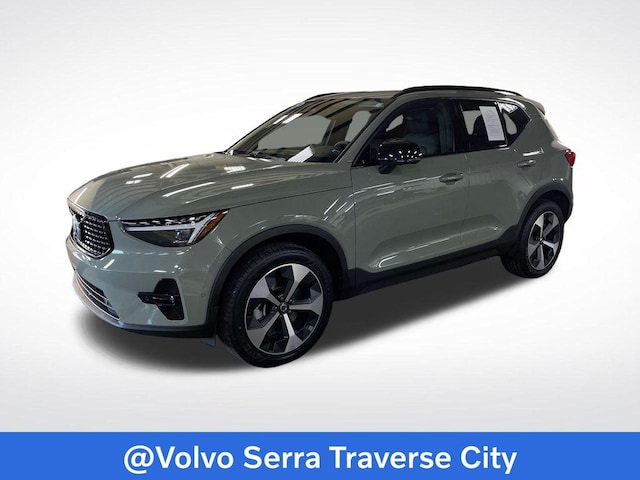 2025 Volvo XC40