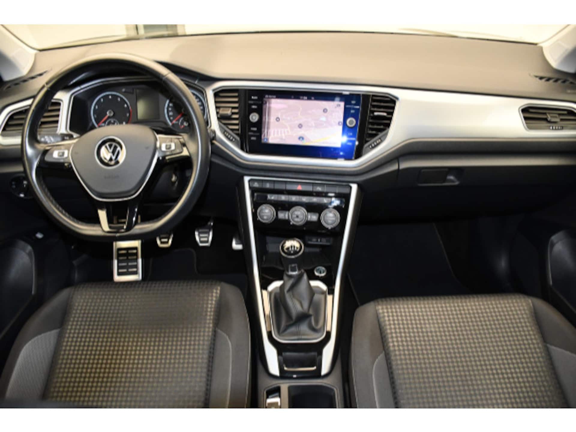 Volkswagen T-Roc Active