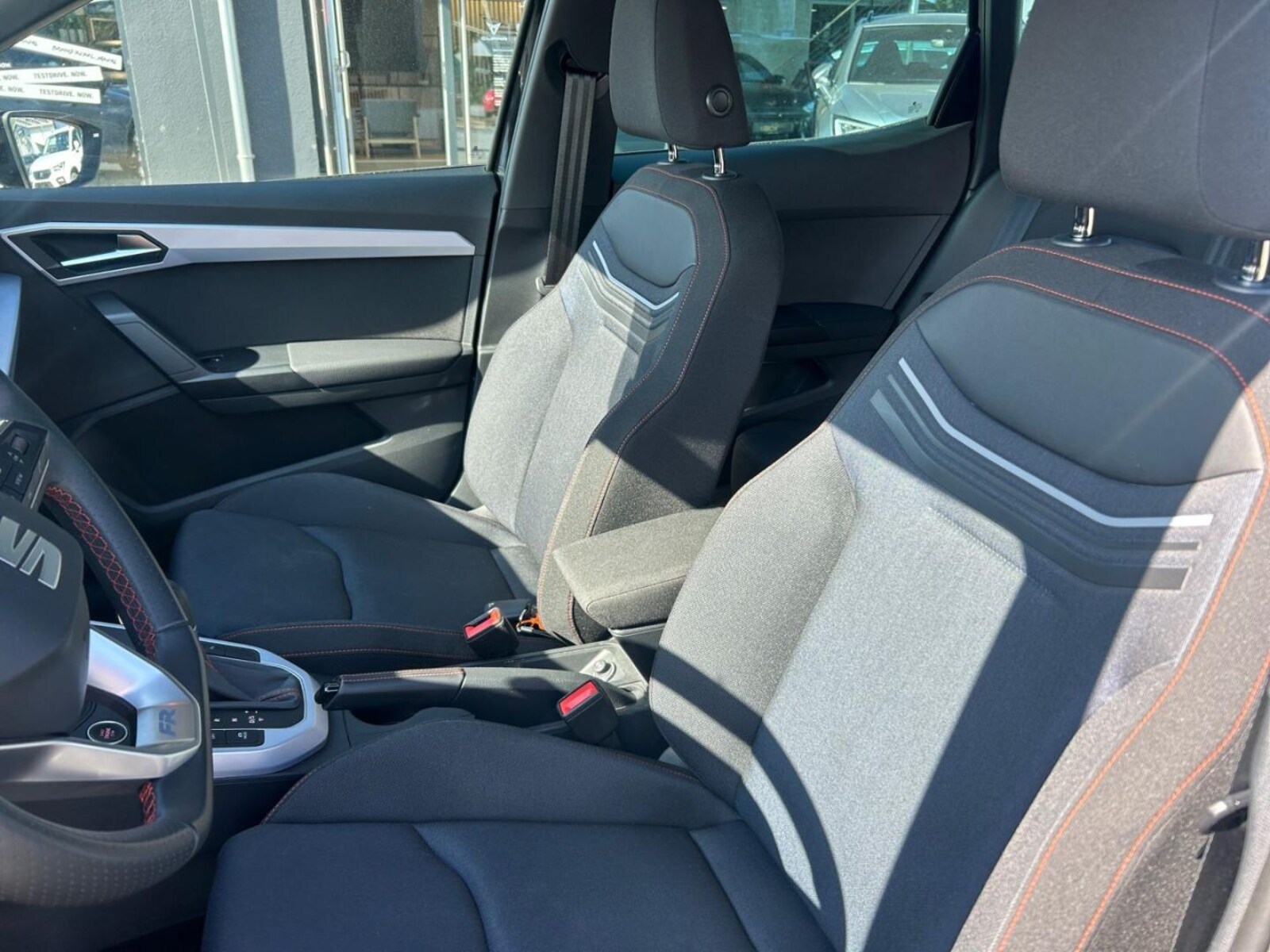 SEAT Arona – Bild 9