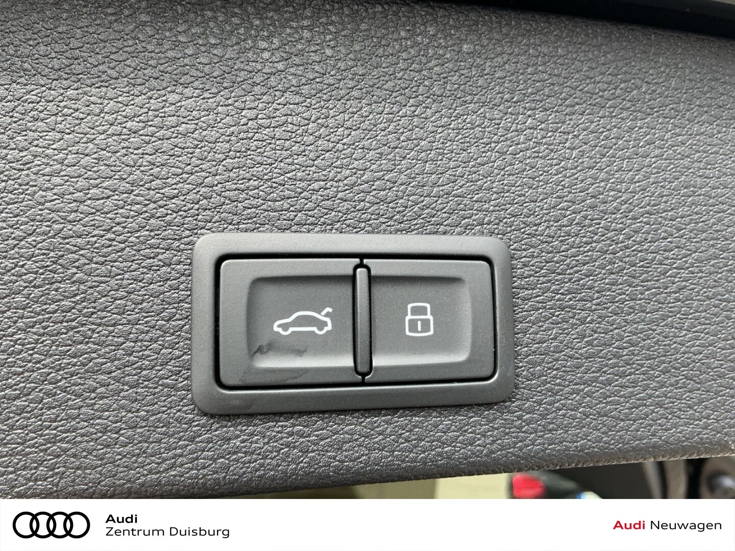 Bild über Audi Q2 advanced 35 TFSI S tronic - für weitere Informationen kontaktieren Sie den Audi Partner