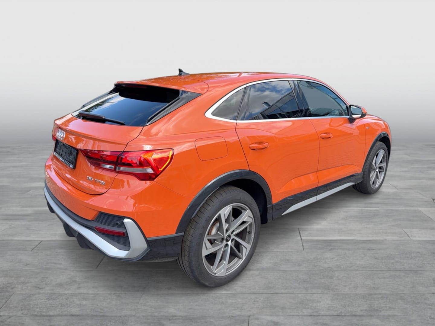 Bild über Audi Q3 Sportback S line 35 TFSI S tronic - für weitere Informationen kontaktieren Sie den Audi Partner