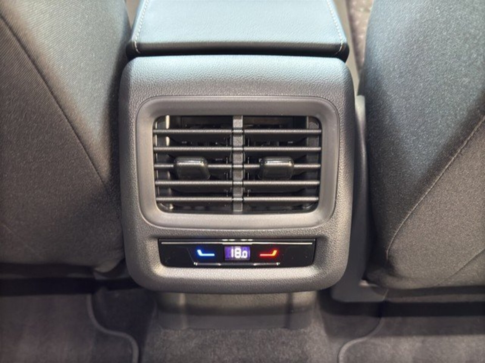 Volkswagen T-Roc – Bild 18